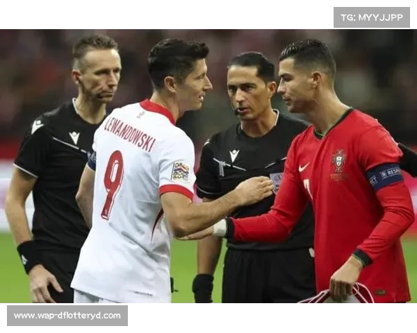 波兰阵容调整莱万缺席 荷兰主力范迪克加克波首发出战 波兰阵容调整莱万缺席 荷兰主力范迪克加克波首发出战